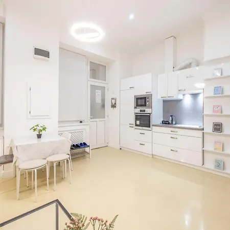 Deluxe & Cozy 3bedroom Next To The Fashion St *