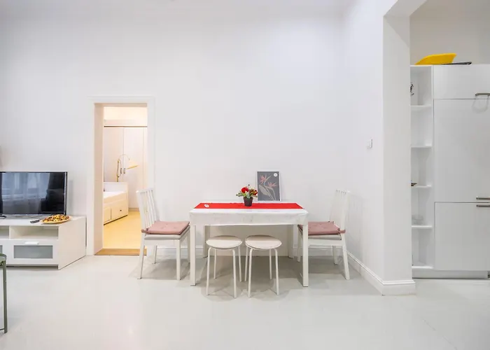 Deluxe & Cozy 3bedroom Next To The Fashion St Budapesta
